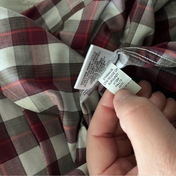 NWOT BANANA REPUBLIC burgundy and white plaid Reggie button down long sleeve XXL - Picture 5 of 5